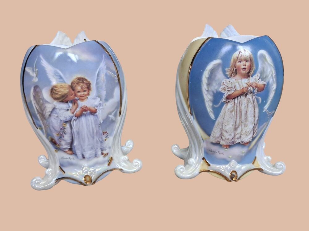 Lot of 2 Sandra Kuck Heavenly Messengers Porcelain Music Boxes Working